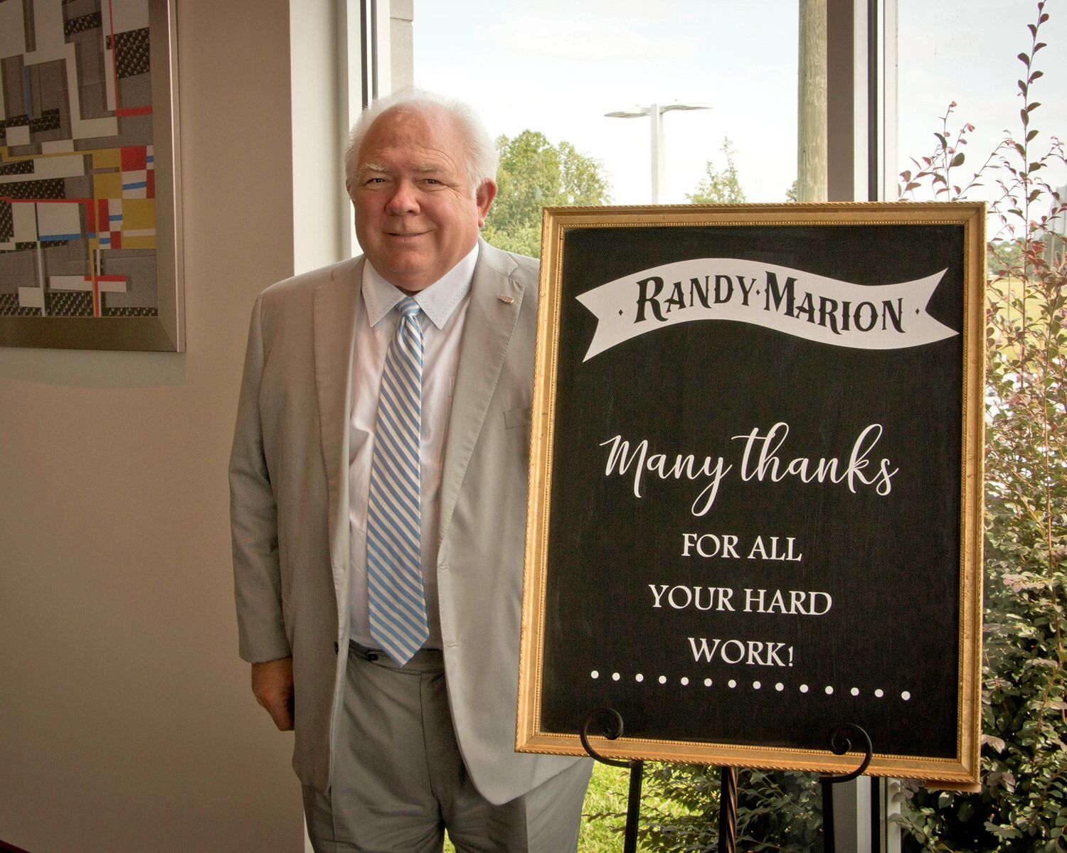 0114 Marion_Randy_30thCake9020a.jpg
